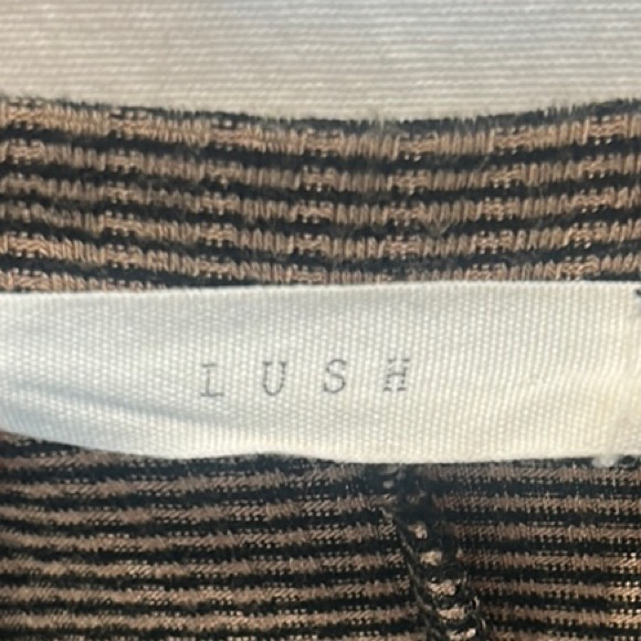 Lush Brown Long Sleeve V-Neck Sweater Dress - Picture 2 of 4